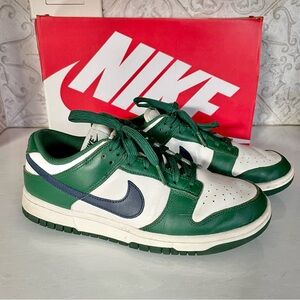 Nike Women’s Dunk Low Retro Sneakers 8.5- Green, White and Navy
